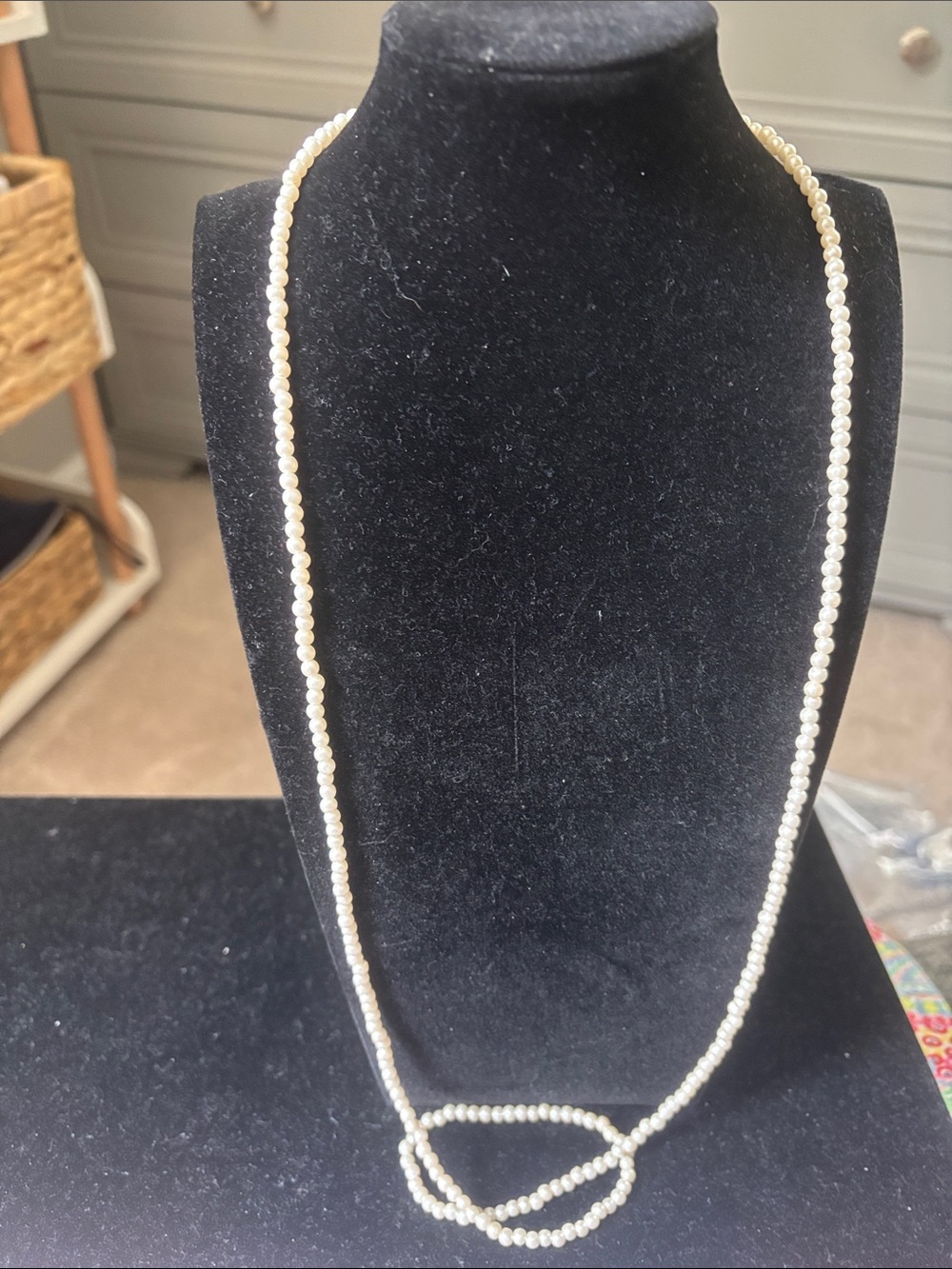 Vintage single strand, mini White Pearl Beaded Necklace. No clasp